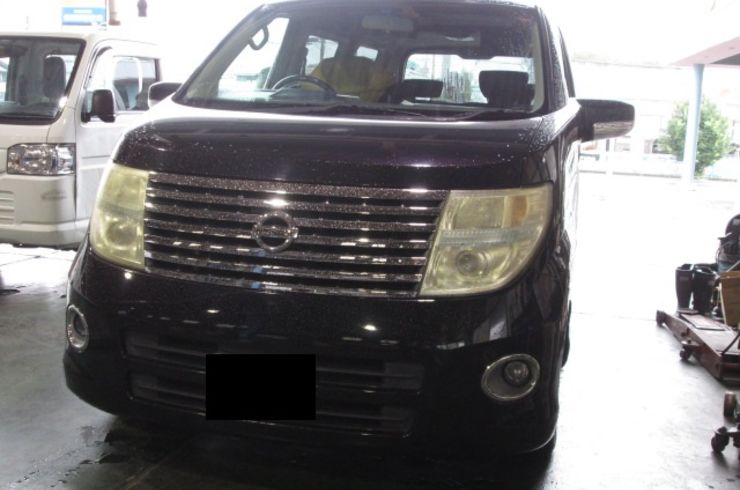 エルグランド　オイル漏れ修理　ヘッドカバーガスケット交換